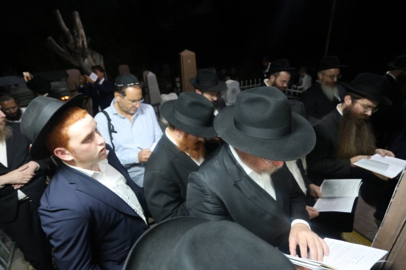 מרדכי לובעצקי