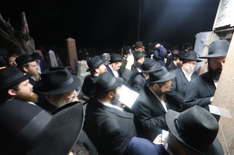 מרדכי לובעצקי