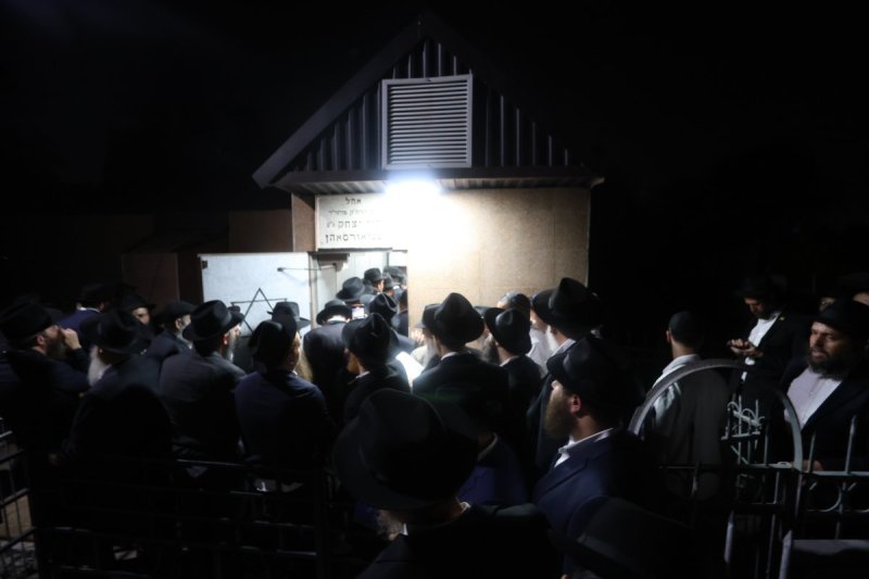 מרדכי לובעצקי