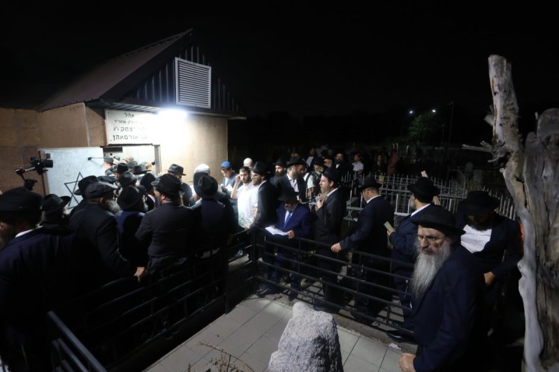 מרדכי לובעצקי