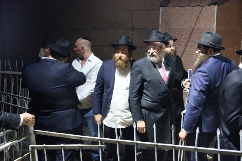 מרדכי לובעצקי