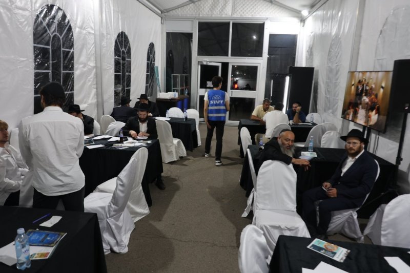 מרדכי לובעצקי