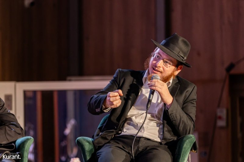 מענדי קורנט