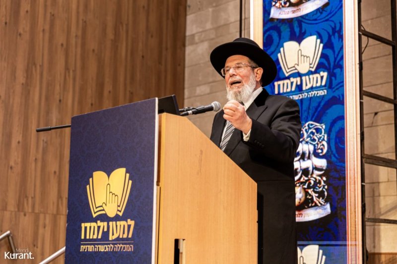 מענדי קורנט