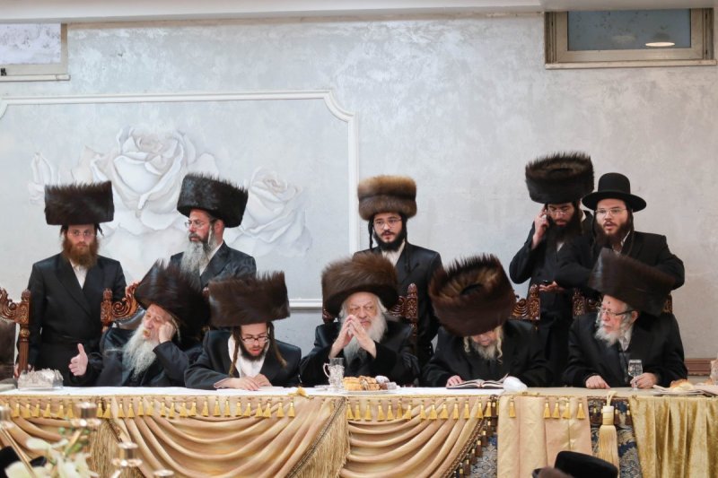 שימי פ. ומ.א נוימן