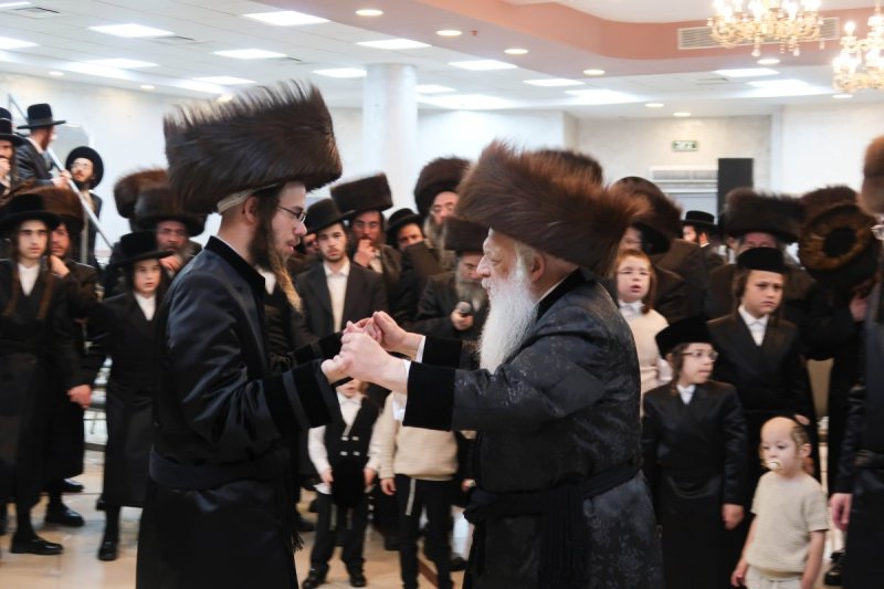 שימי פ. ומ.א נוימן