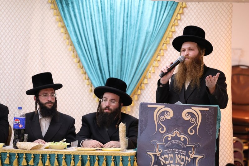 באדיבות המצלם