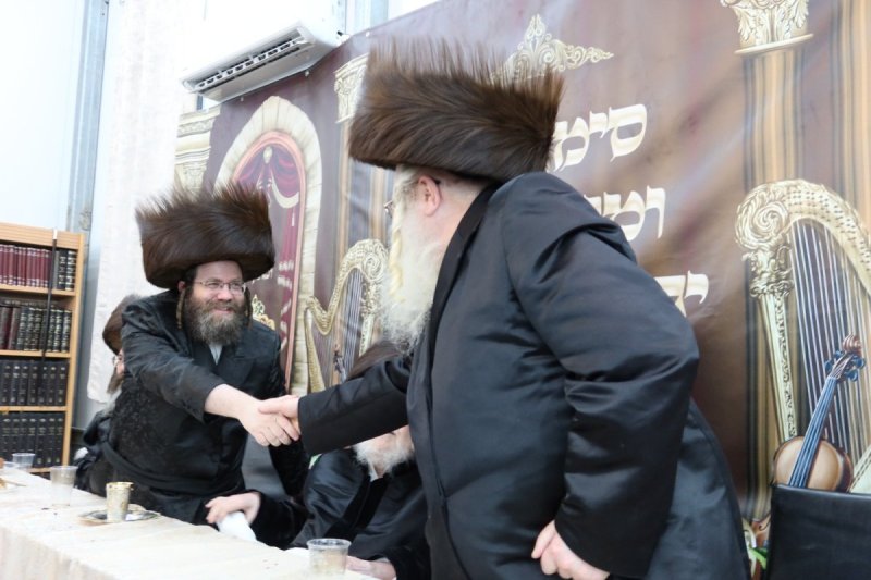 באדיבות המצלם