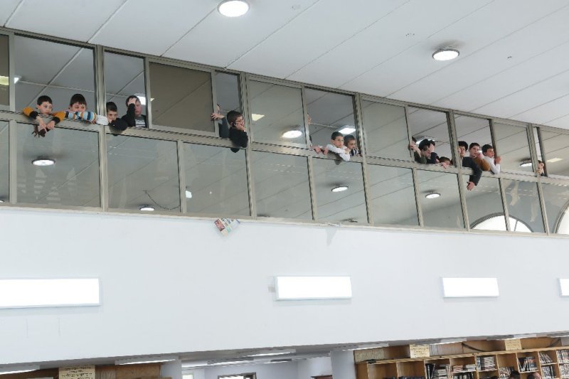 אברהם אבידן