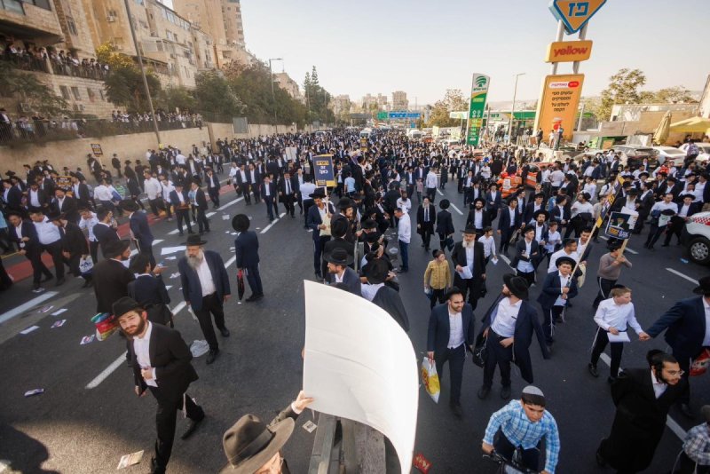 דניאל נפוסי ודוד מנדלסון