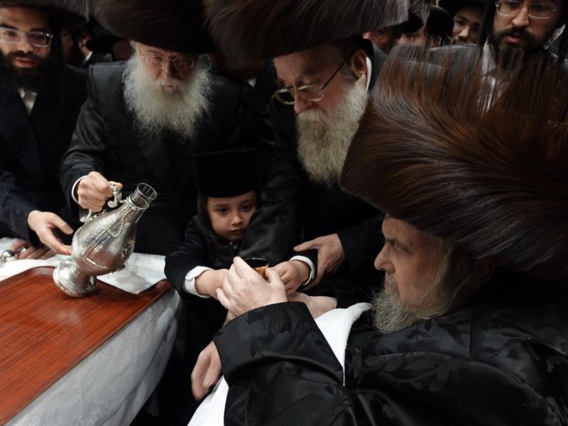 אנשיל בעק וא.מ.ש