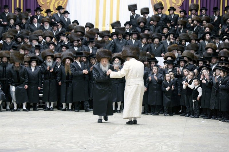 באדיבות המצלם