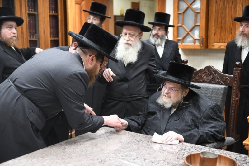 אנשיל בעק