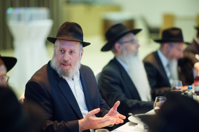 לוי נאזרוב