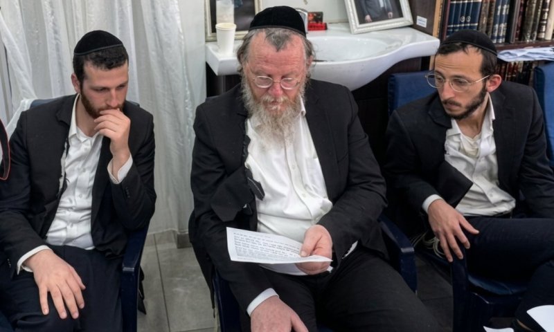 ראש הישיבה למשפחת שפיגל: "הנהגתכם עוררה את כל הציבור לתשובה"