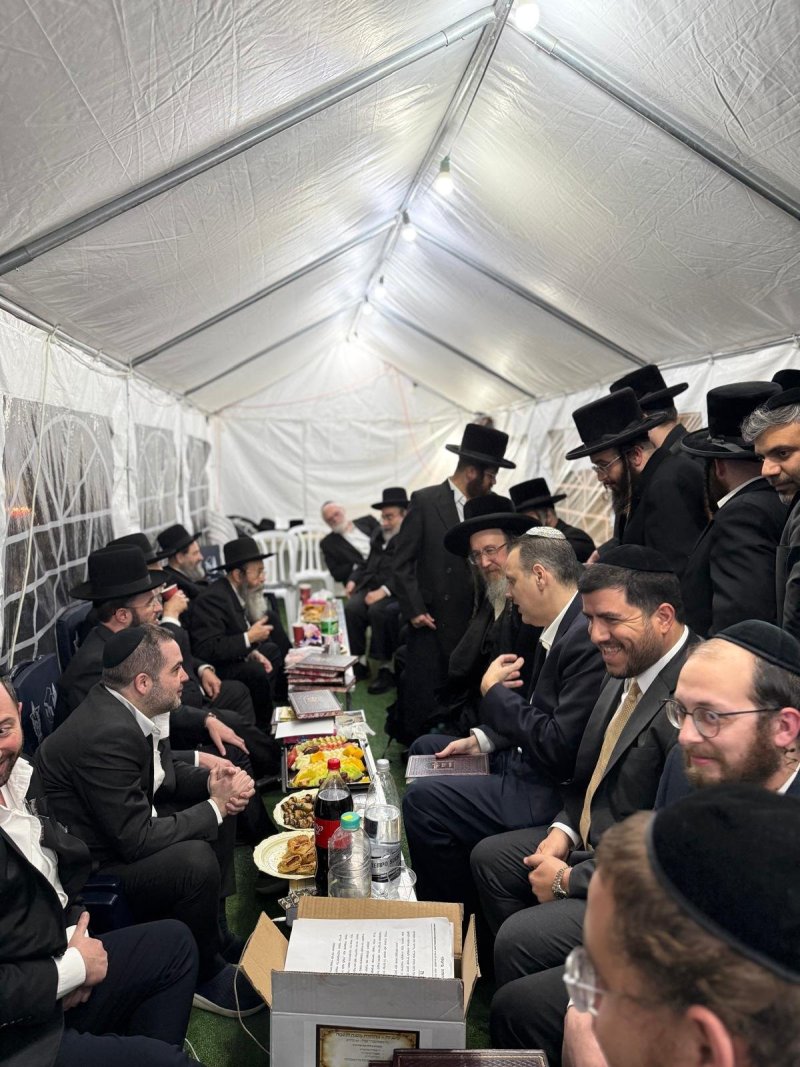 באדיבות המצלם