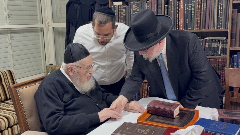 באדיבות המצלם