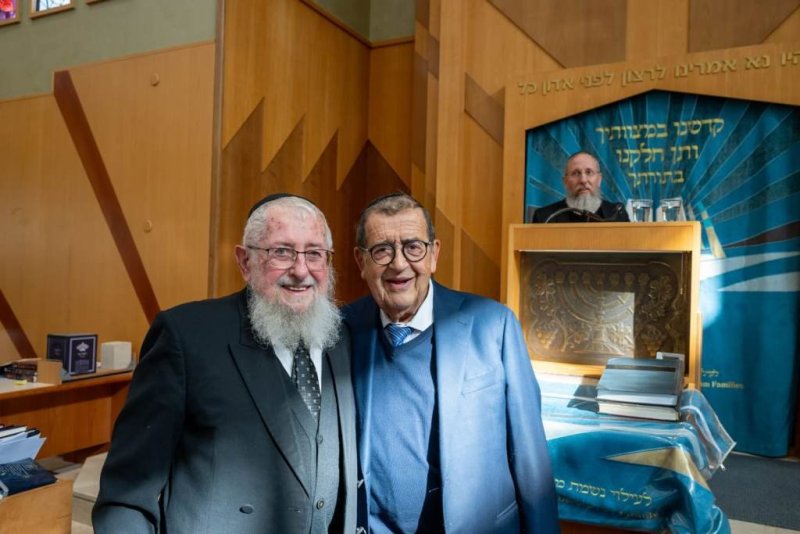 באדיבות המצלם