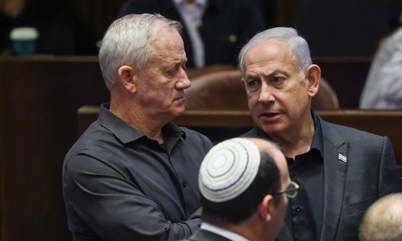 גנץ לאחר פגישתו עם נתניהו: &ldquo;יש לך גיבוי מלא, זה ישנה מציאות לדורות&rdquo;