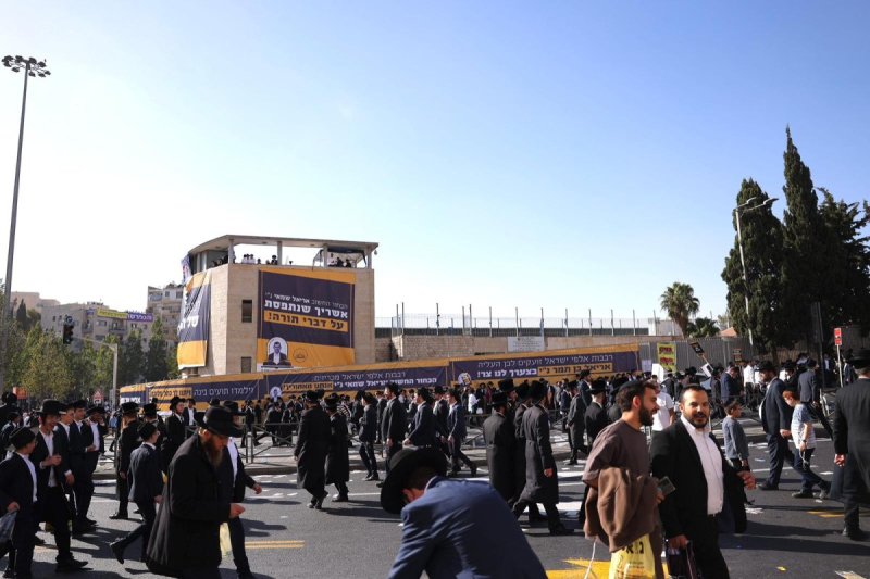 דניאל נפוסי ודוד מנדלסון