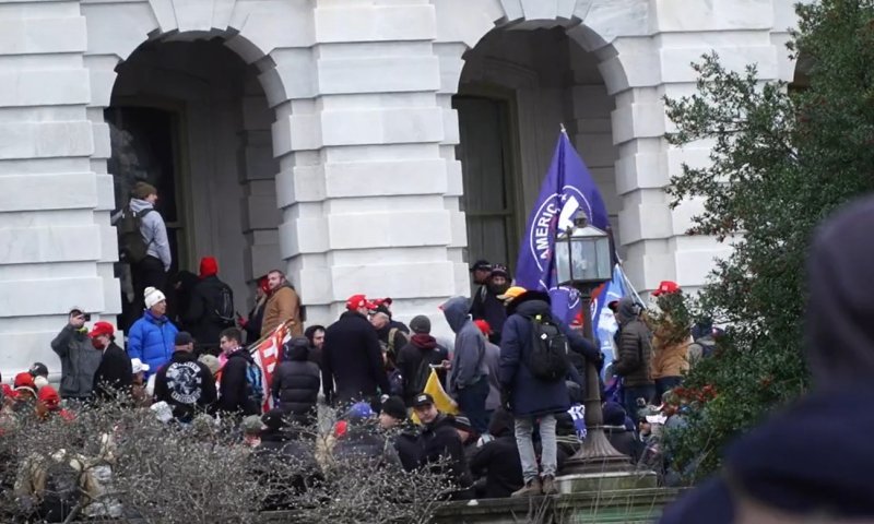 טראמפ תובע 10 מיליארד דולר מרשת BBC על פרסום תיעוד שקרי