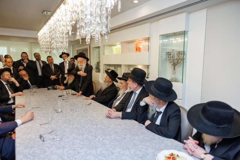 דניאל נפוסי ומאיר זלזניק