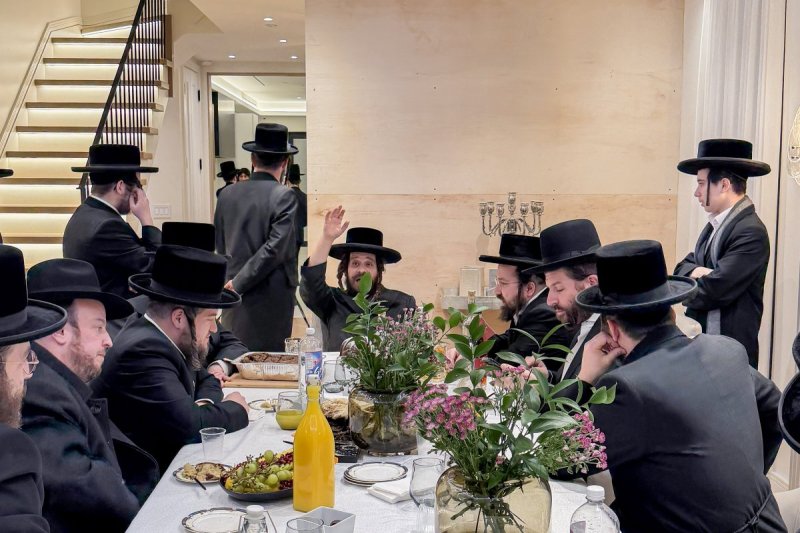 באדיבות המצלם