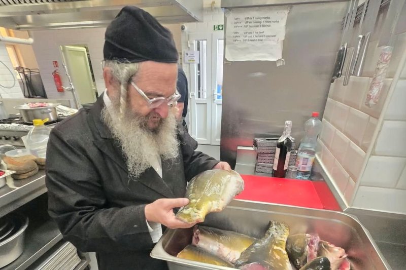 באדיבות המצלם