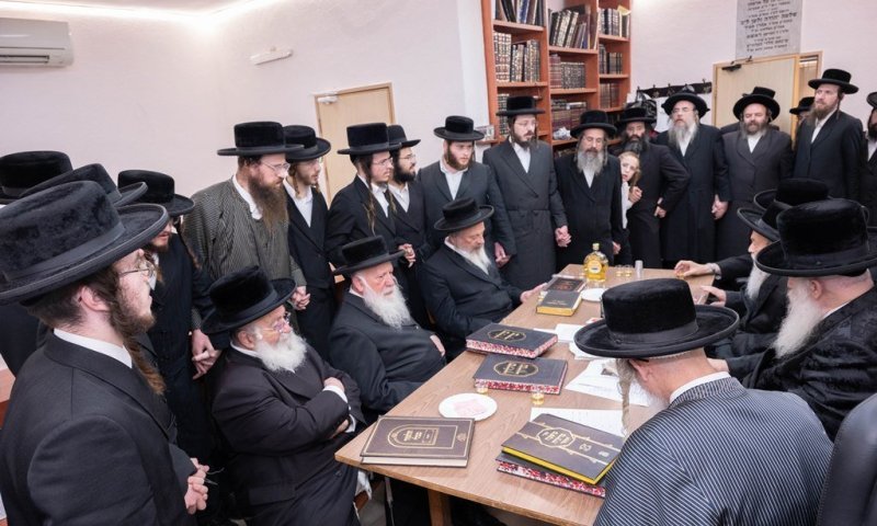 אסירי ציון בלשכת הבד"ץ: קבלת פנים לאברכים שהשתחררו מהכלא הצבאי