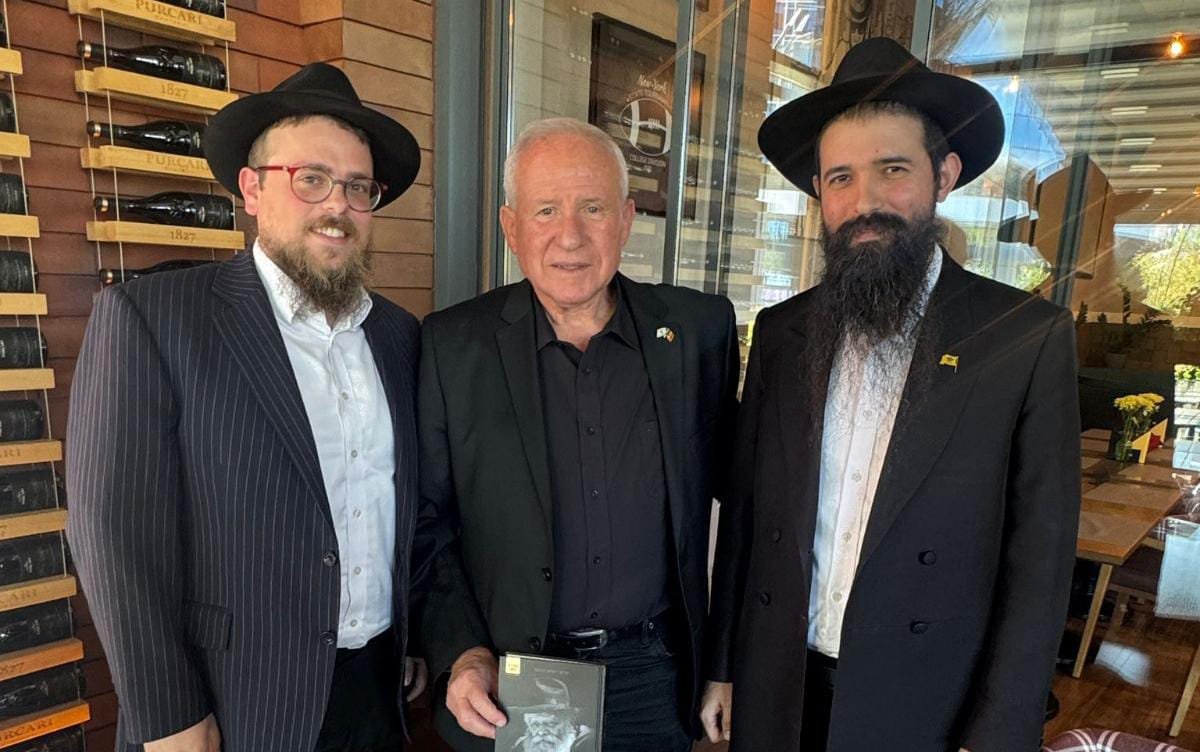 באדיבות המצלם