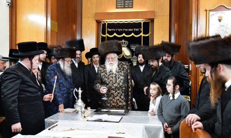 כך ציין האדמו"ר משאץ ויז'ניץ את הילולת אביו ה'ברכת משה' מסערט ויז'ניץ