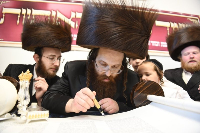 אנשיל בעק