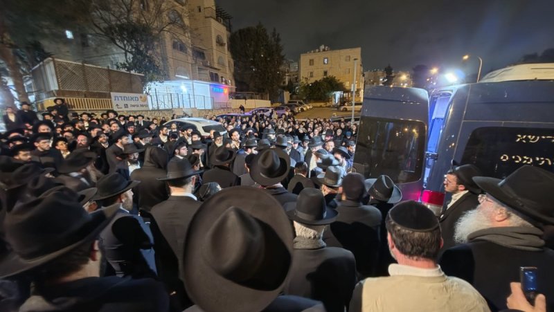 באדיבות המצלם