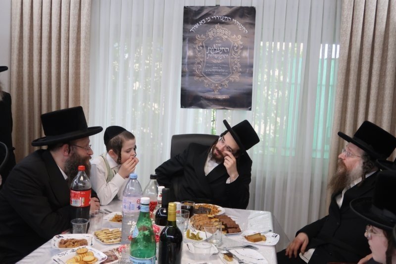 באדיבות המצלם