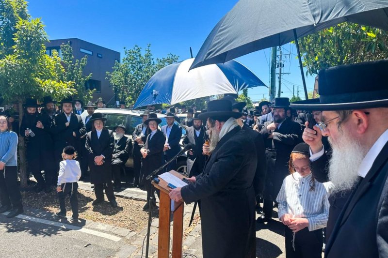 באדיבות המצלם