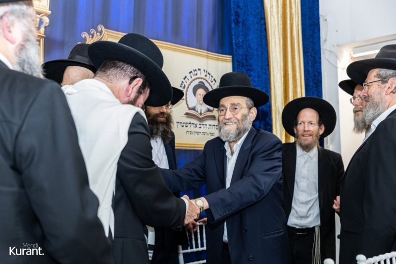 מענדי קורנט