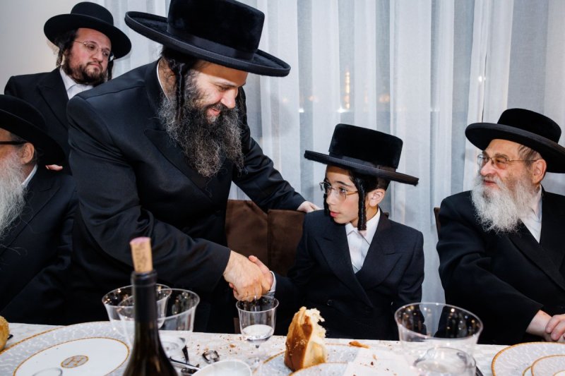 באדיבות המצלם