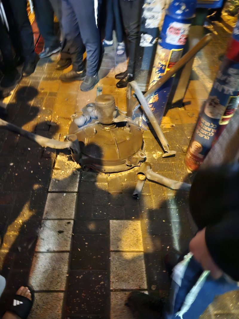 באדיבות המצלם