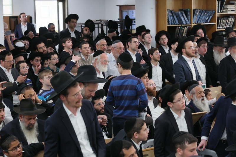 אברהם אבידן