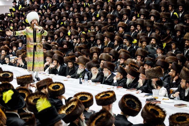 האחים לאנטשעווסקי, אברומי בלום, ואייזיק י.