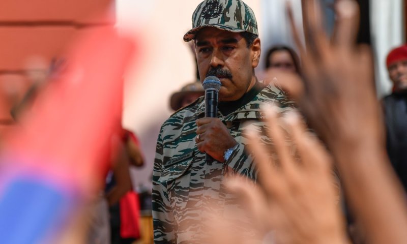 ממיליונרים לפחי האשפה: כך ה"גן העדן עלי אדמות" של וונצואלה קרס אל תוך עצמו