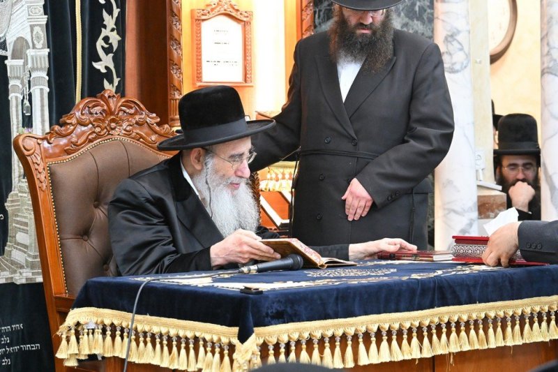 באדיבות המצלם