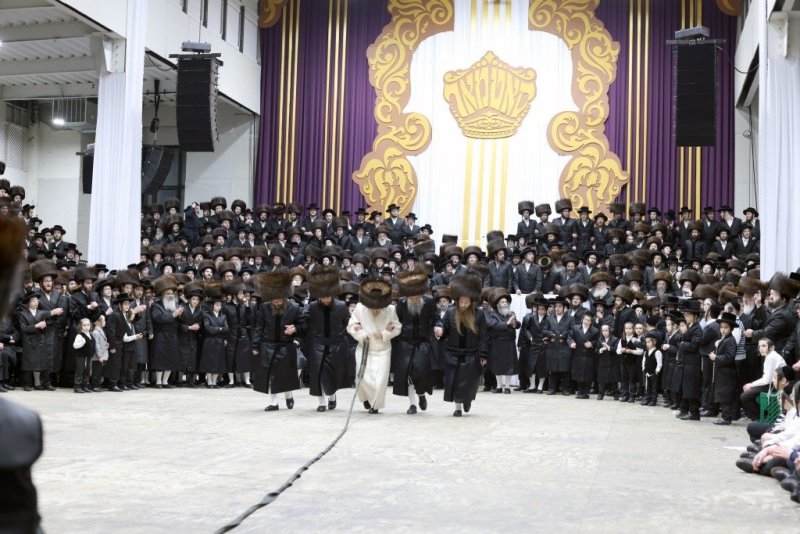 באדיבות המצלם