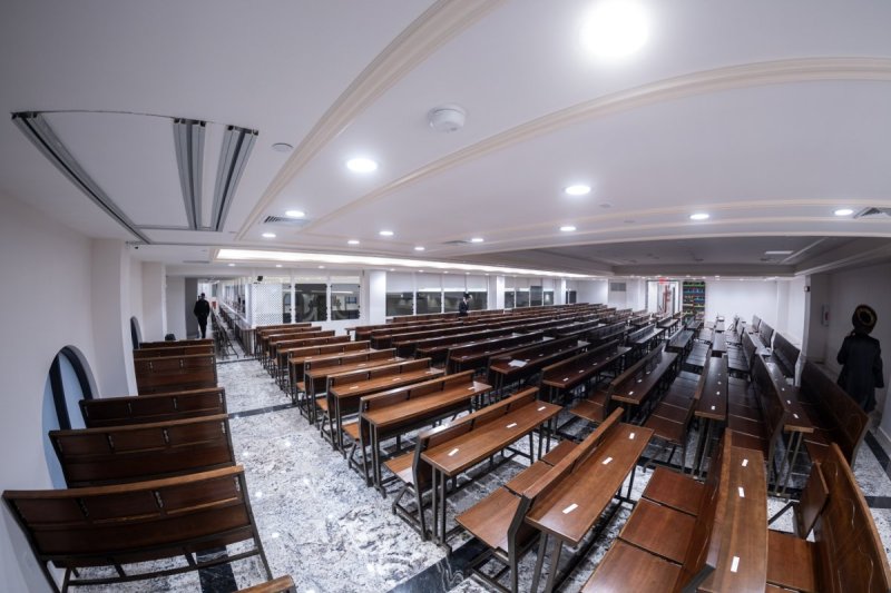 האחים לאנטשעווסקי ואושי וויינגארטן