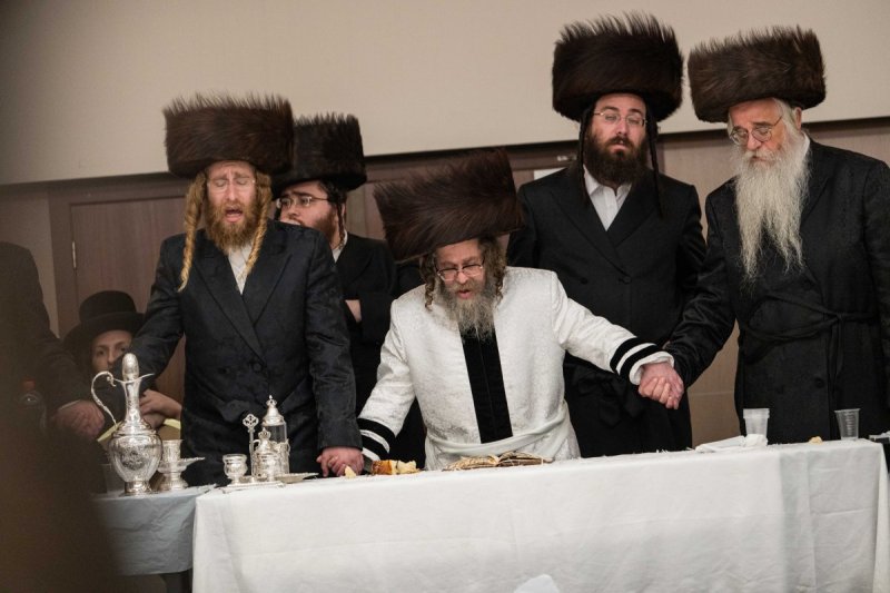 משה קאהן ומ.א. נוימן