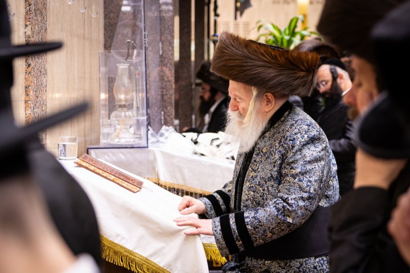 באדיבות המצלם