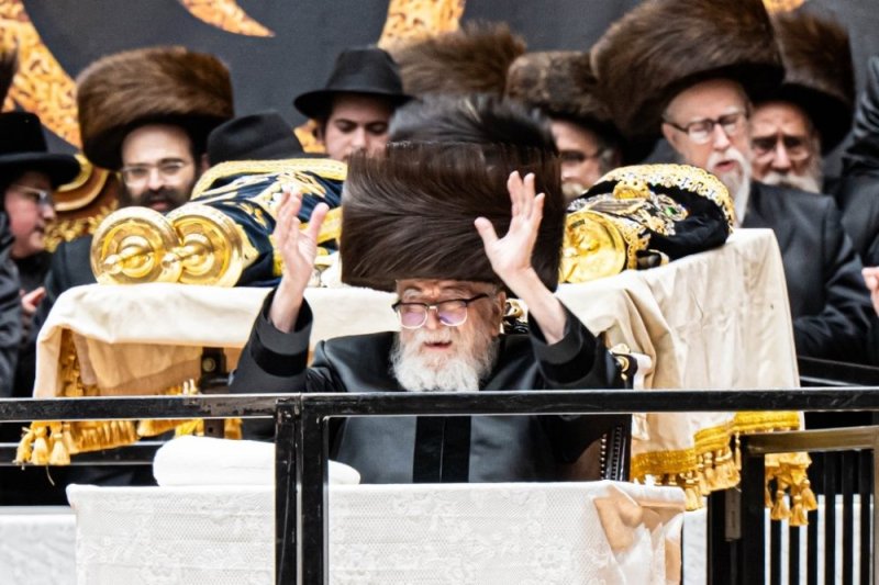 אלי וואהל, איצי מ.