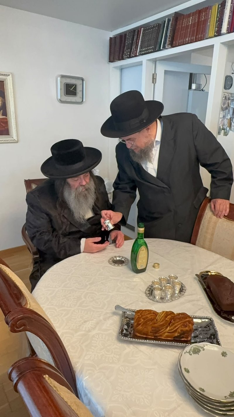 באדיבות המצלם