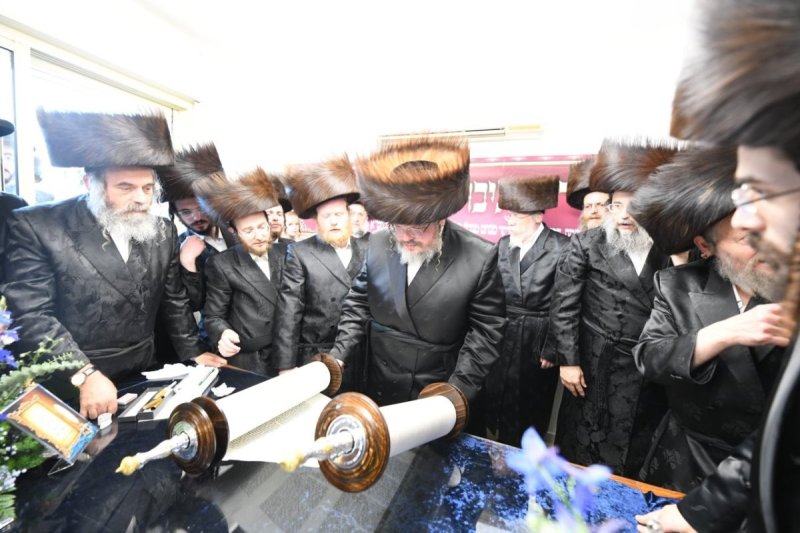 אנשיל בעק