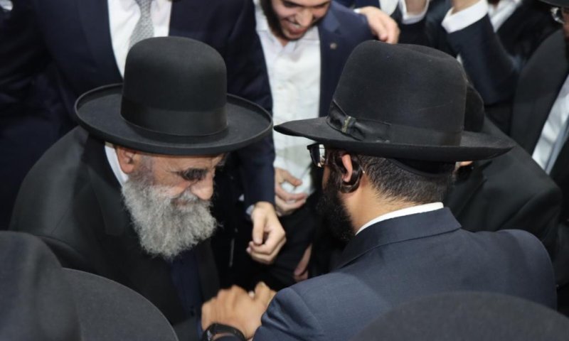 חכם משה צדקה במכתב תמיכה בינוקא: "עוון ברור הוא לדבר עליו"